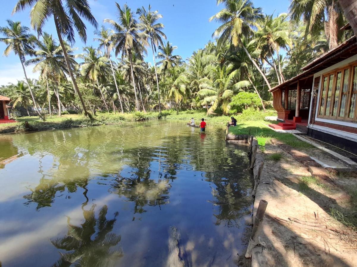 Nīleshwar Riverlap Homestay מראה חיצוני תמונה
